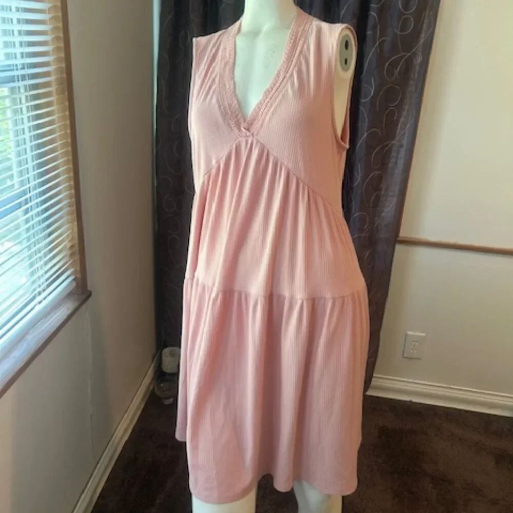 Laundry by Shelli Segal Salmon V-neck sleeveless tiered dress, size L